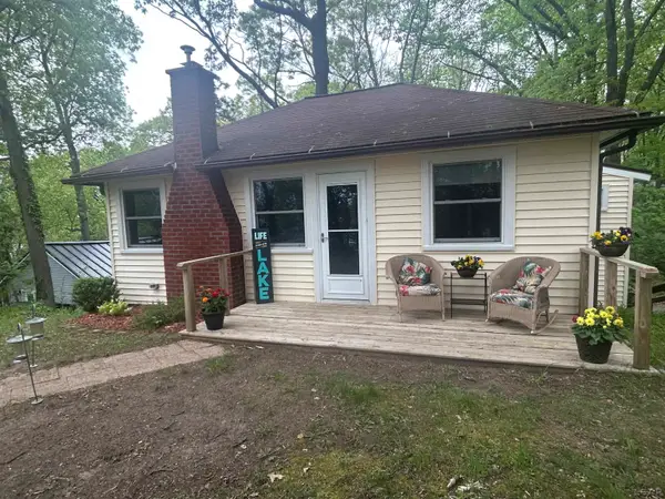 1721 Valley Ct. CT, Brooklyn, MI 49230
