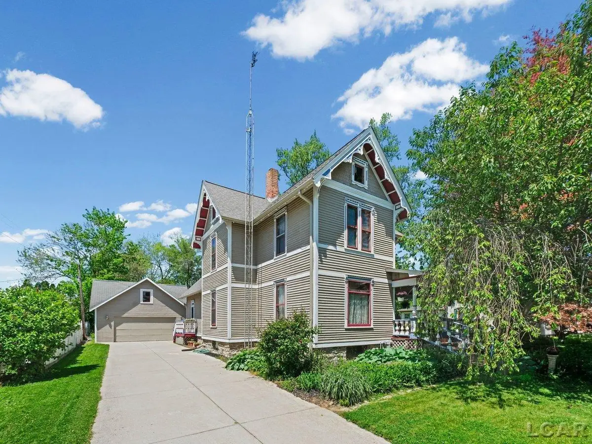 226 Giles AVE, Blissfield, MI 49228 - #1