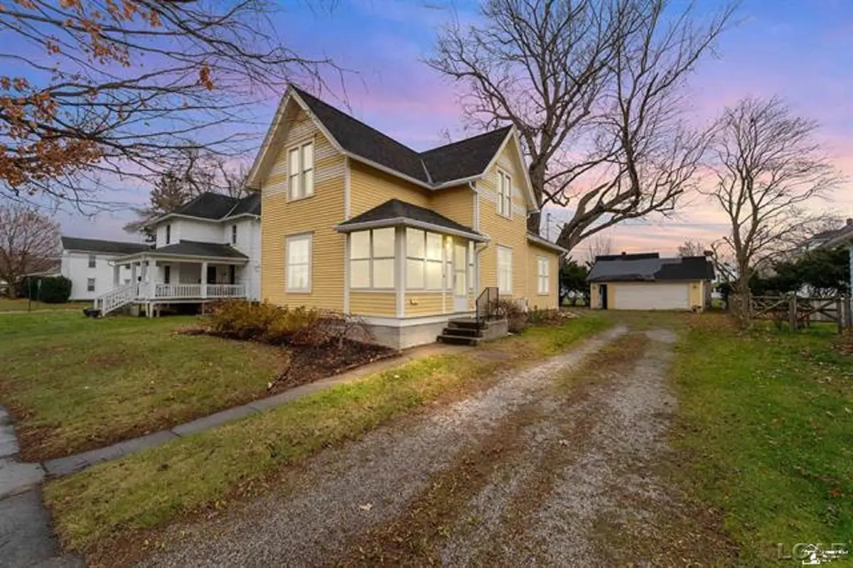 224 Cherry ST, Blissfield, MI 49228 - #1