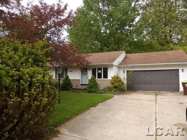 164 Pleasant Knoll DR, Adrian, MI 49221