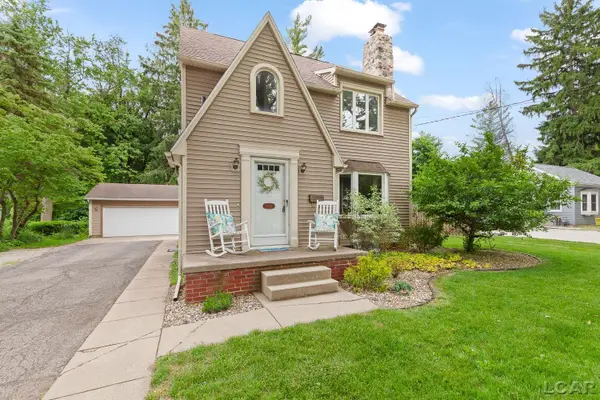 925 Lincoln AVE, Adrian, MI 49221