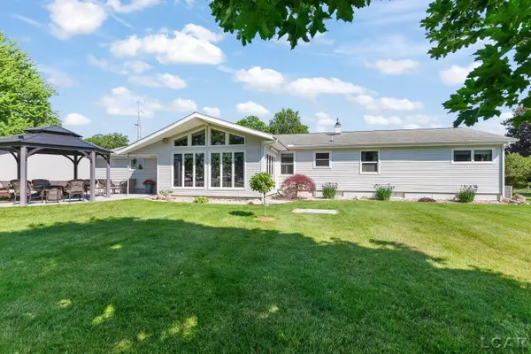 1462 Sand Creek HWY, Adrian, MI 49221