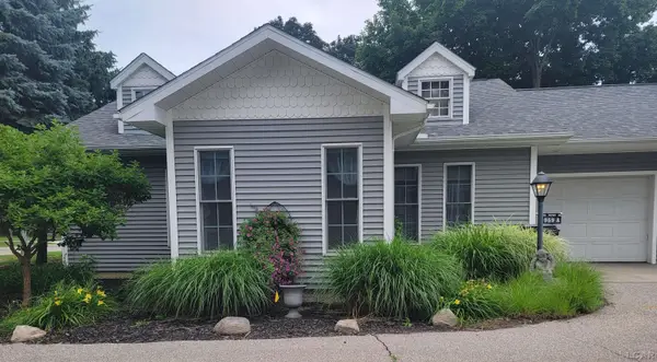 959 W Maumee ST, Adrian, MI 49221