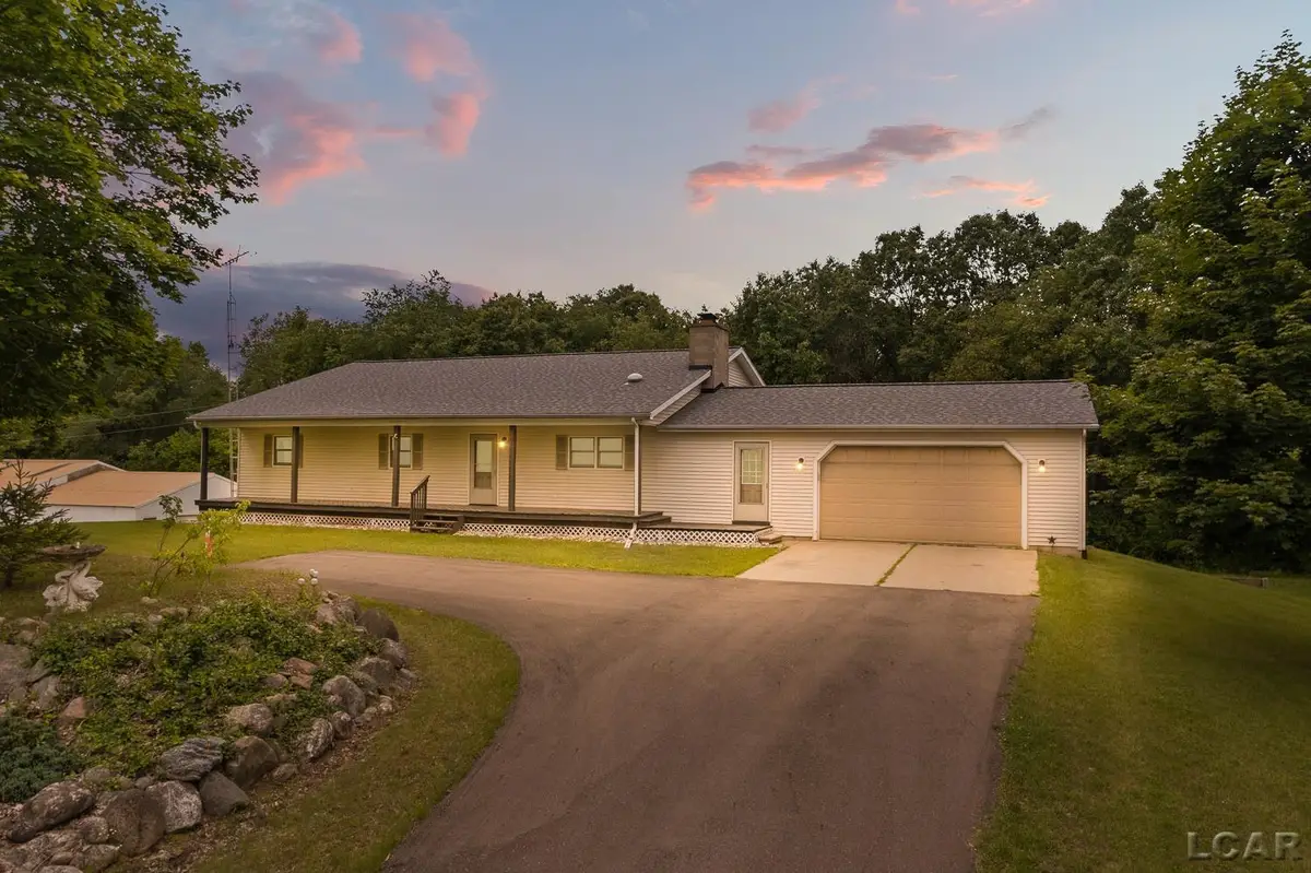 2010 S Kane RD, Stockbridge, MI 49285 - #1