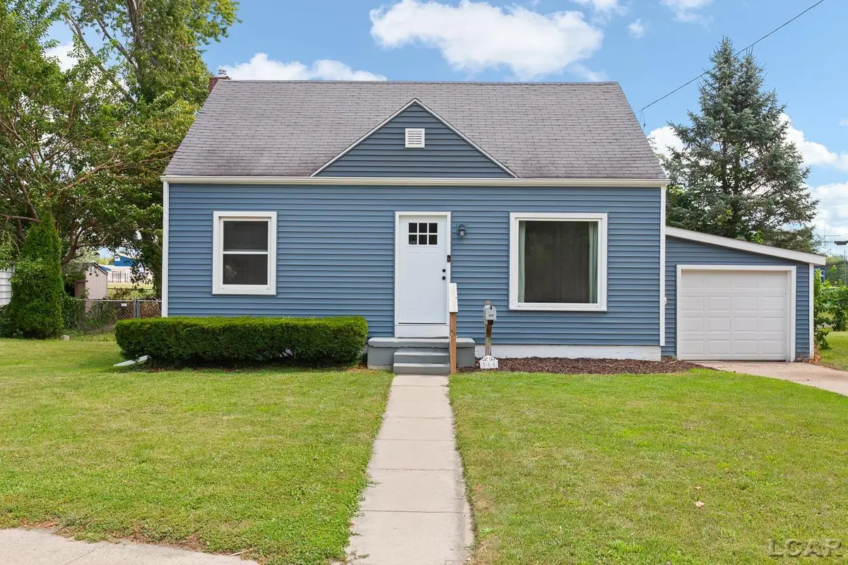568 Northwestern DR, Adrian, MI 49221 - #1