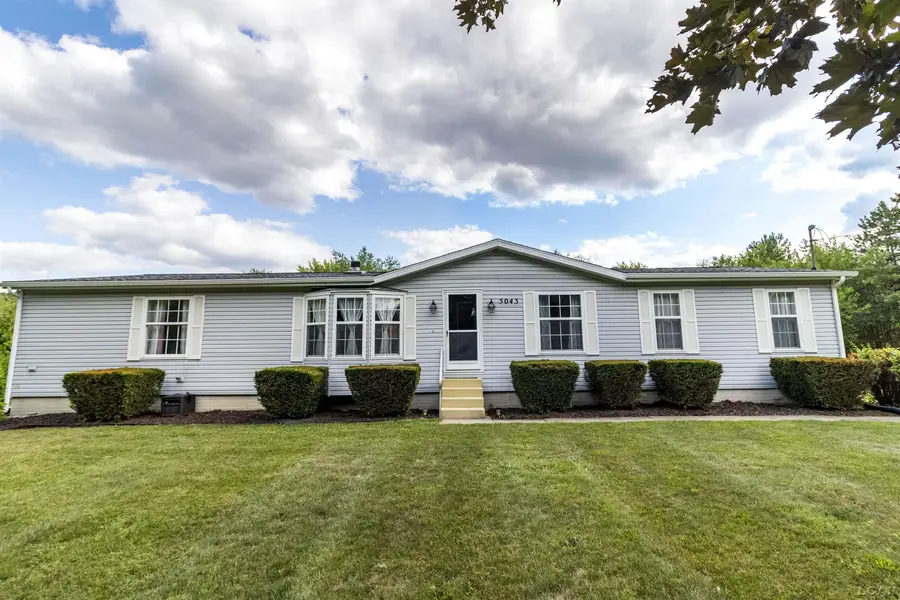 5043 N Adrian HWY, Adrian, MI 49221 - #2