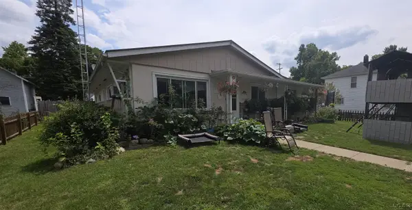 607 oak ST, Hudson, MI 49247