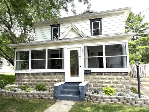 507 S Pearl ST, Tecumseh, MI 49286