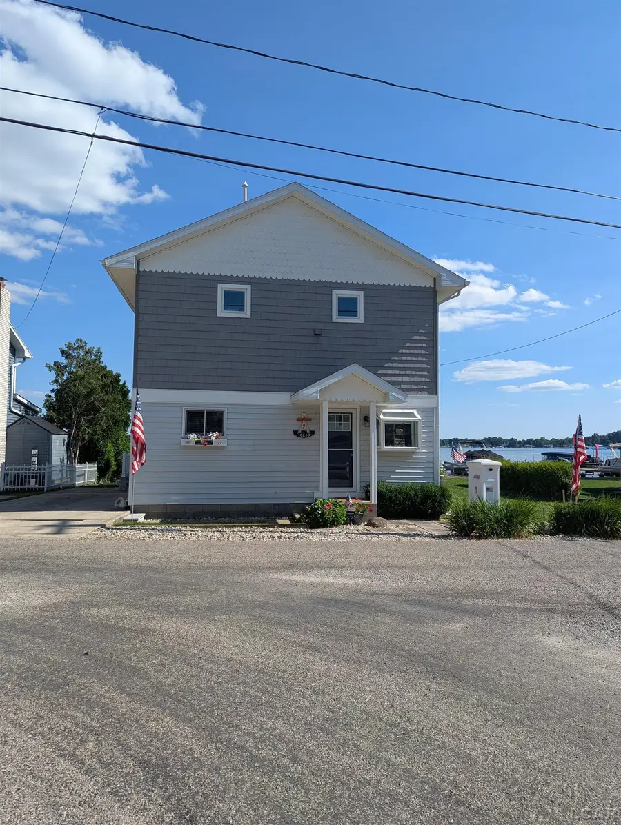 10240 W Ferndale Dr DR, Manitou Beach, MI 49253 - #2