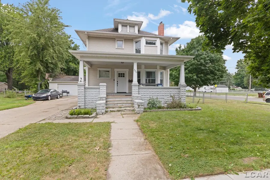 306 N McKenzie ST, Adrian, MI 49221 - #2