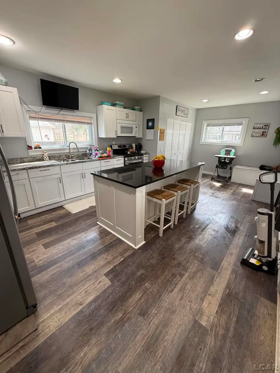 124 E Stephenson ST, Morenci, MI 49256 - #3