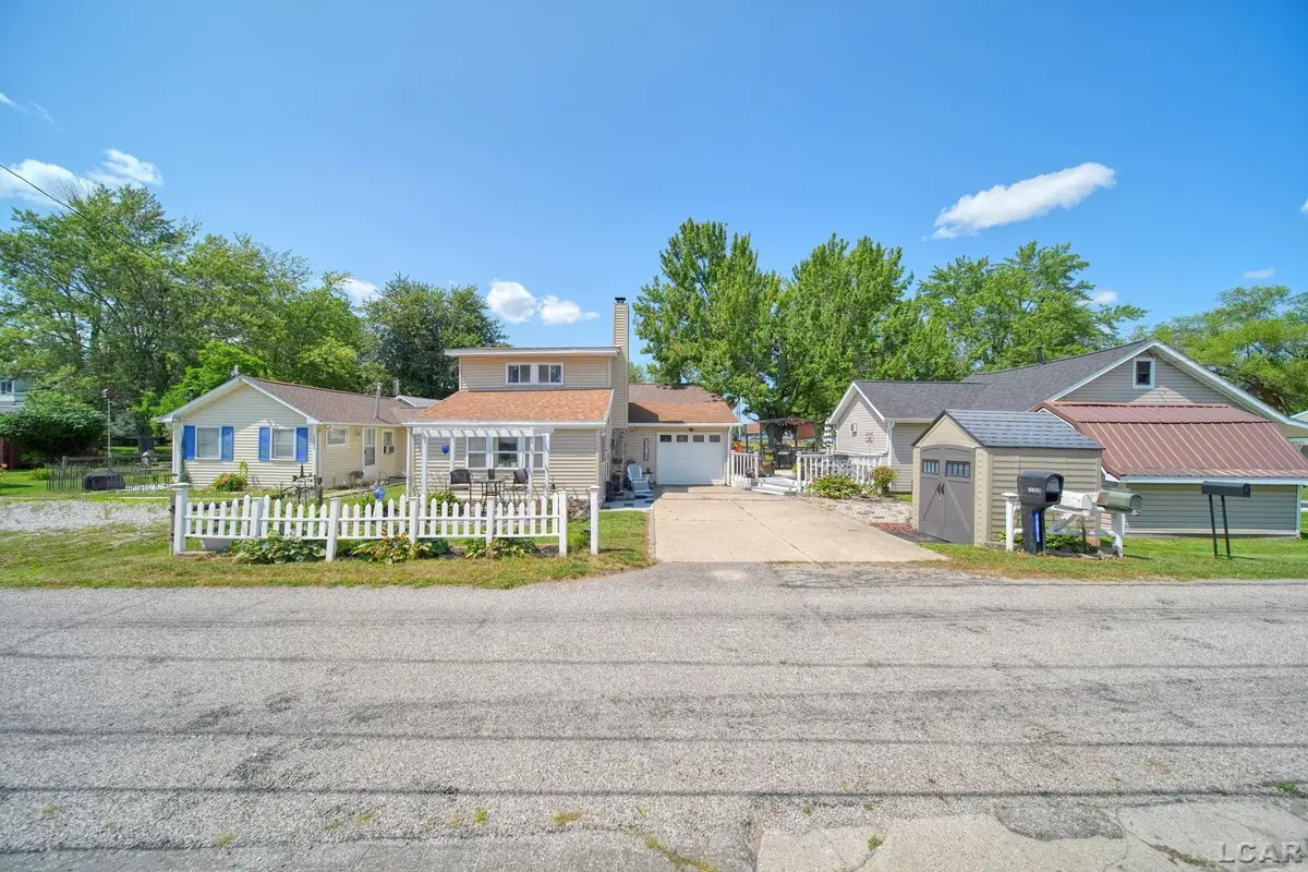 10875 W Ferndale, Manitou Beach, MI 49253 - #1