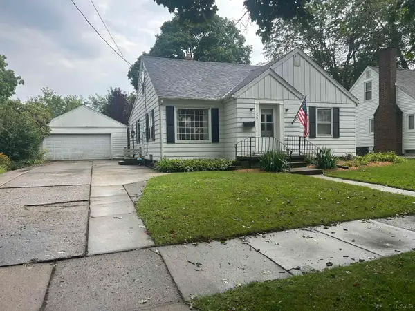 1229 University AVE, Adrian, MI 49221