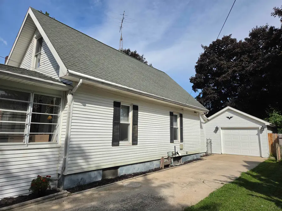 305 Giles AVE, Blissfield, MI 49228 - #3