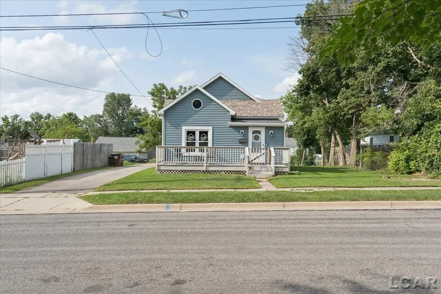 312 W Summit ST, Adrian, MI 49221 - #2