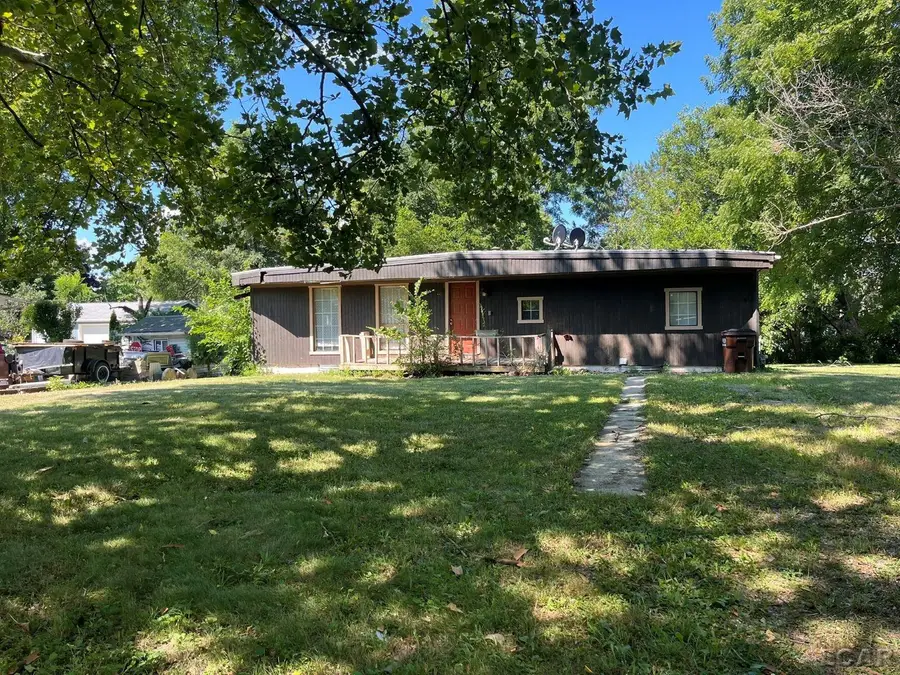 914 Hoch AVE, Adrian, MI 49221 - #2