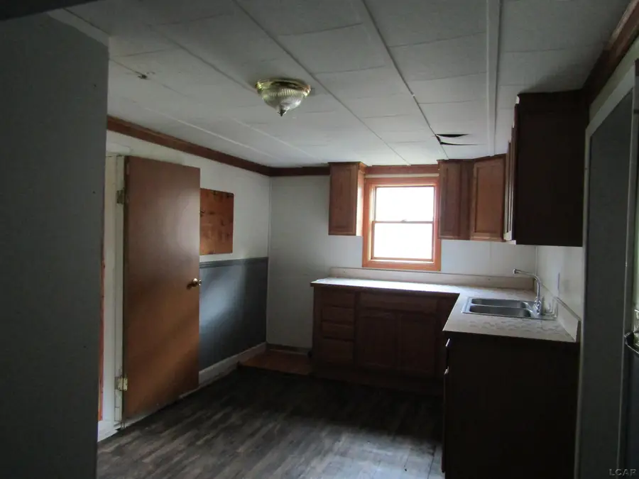 741 Oak ST, Adrian, MI 49221 - #2