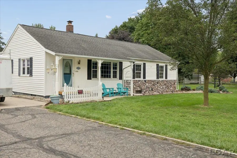 2334 Sunset LN, Adrian, MI 49221 - #2
