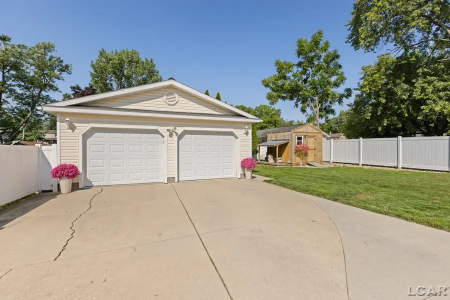 380 S Scott ST, Adrian, MI 49221 - #3
