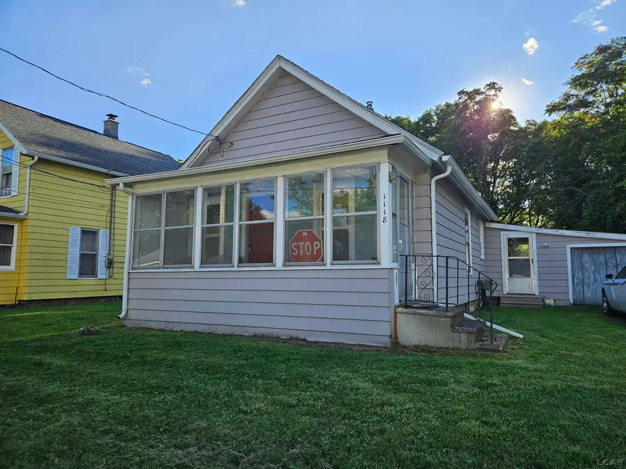 1118 WALKER ST, Jackson, MI 49202 - #2