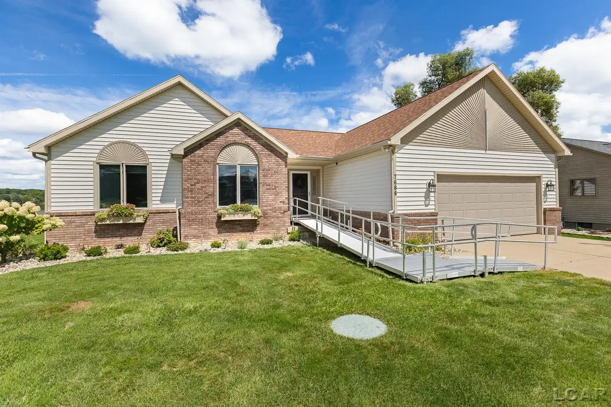 7686 Wadding DR, Onsted, MI 49265 - #1