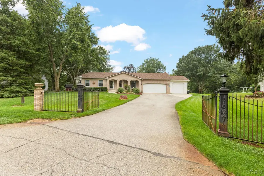 4328 Radcliffe CT, Adrian, MI 49221 - #3