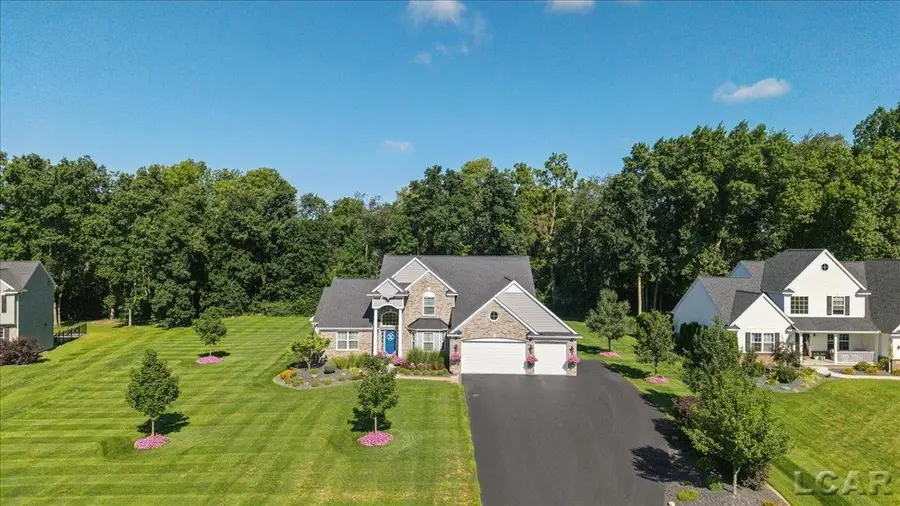 4414 Mckenna DR, Adrian, MI 49221 - #2