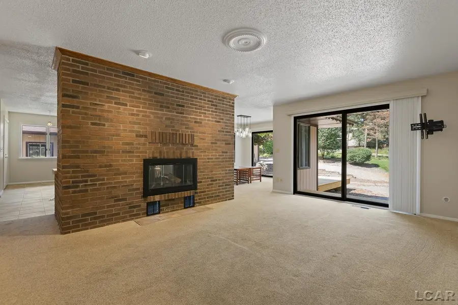 1284 Buckingham CT, Adrian, MI 49221 - #2