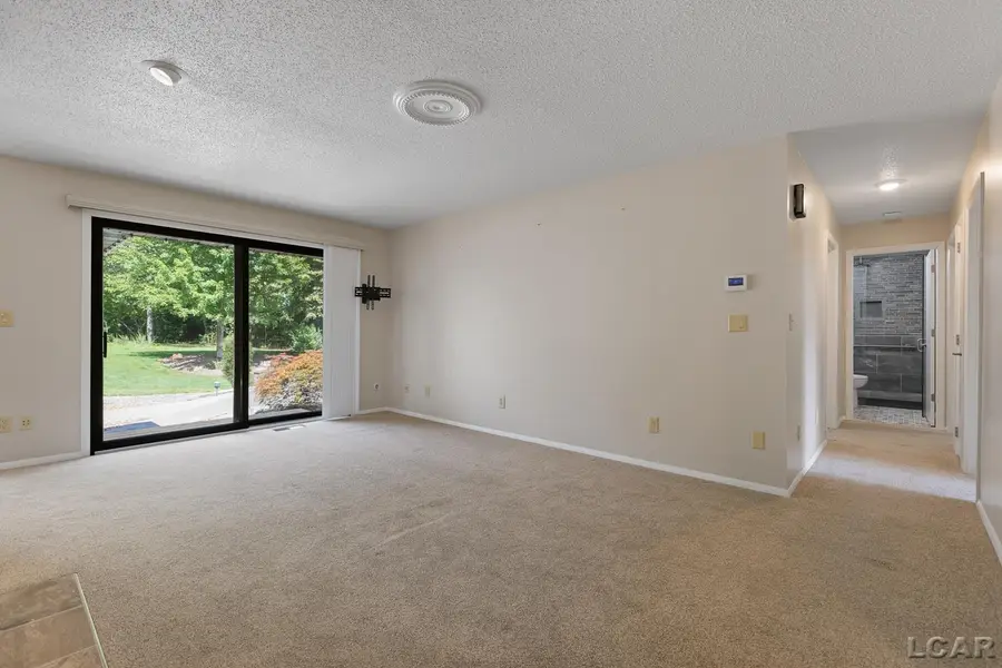 1284 Buckingham CT, Adrian, MI 49221 - #3