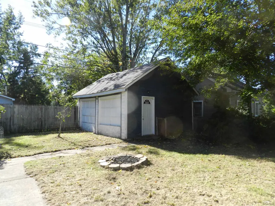 619 W 5th ST, Monroe, MI 48161 - #3