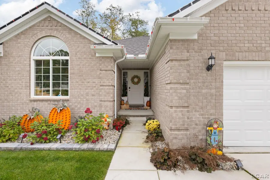 1084 Preservation DR, Tecumseh, MI 49286 - #2