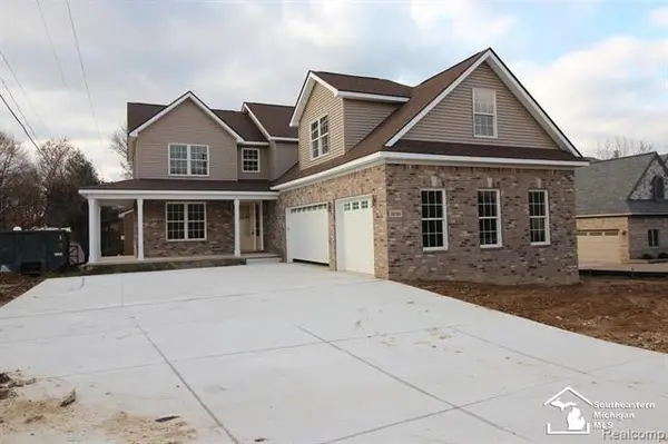 8082 Hunters Ridge DR, Newport, MI 48166
