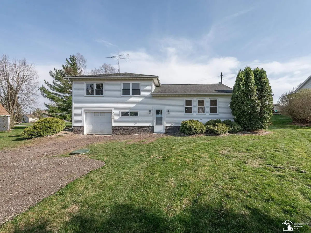 7329 Norfolk DR, Onsted, MI 49265 - #1