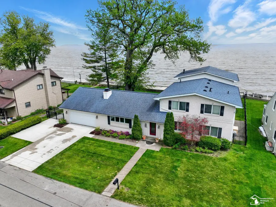 13542 Venetian DR, Monroe, MI 48161 - #3