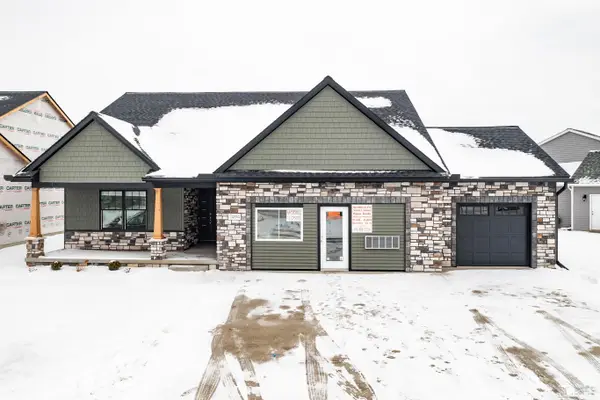 7494 Montri DR, Temperance, MI 48182