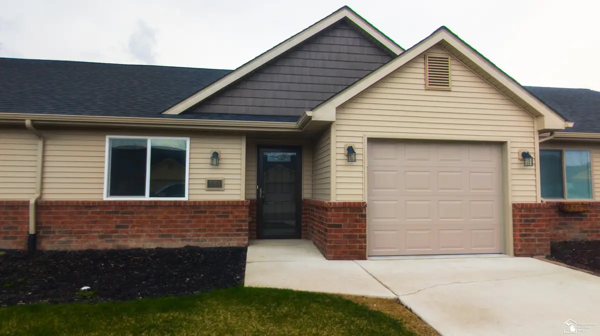 5203 Volterra DR, Monroe, MI 48161 - #1