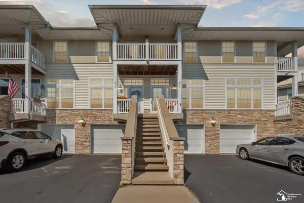 216 Beachwalk TRL, LunaPier, MI 48157