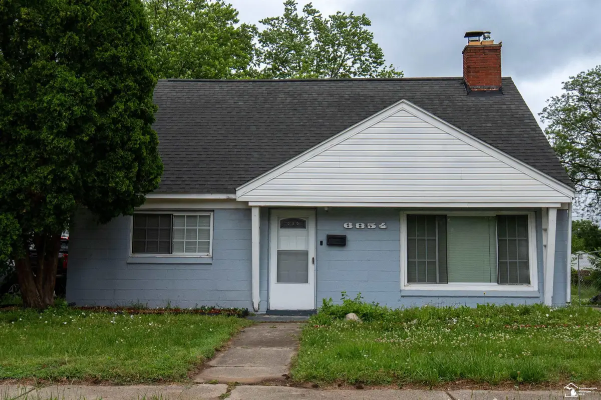 6854 Fenton ST, Dearborn Heights, MI 48127 - #1