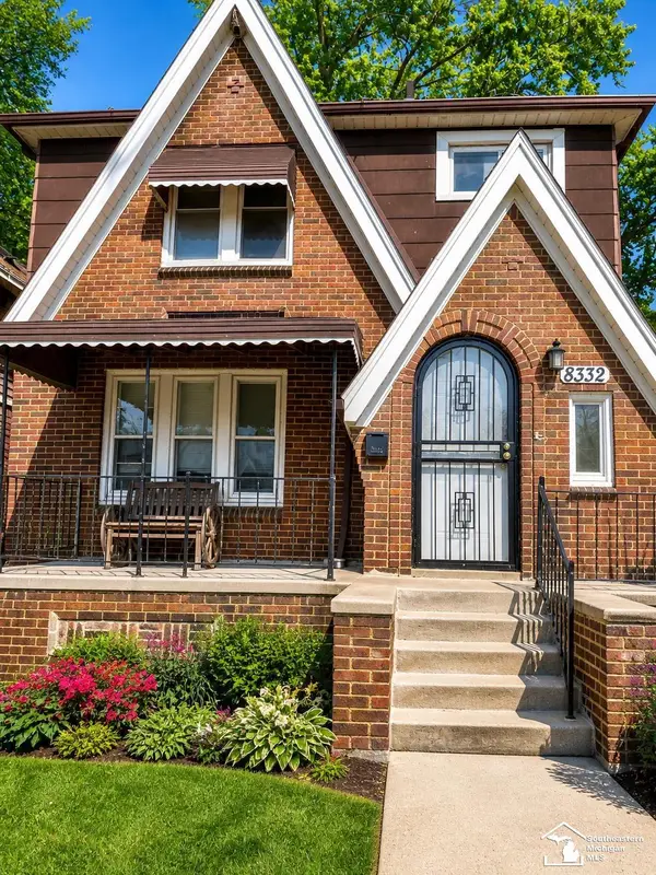 8332 Carlin ST, Detroit, MI 48228