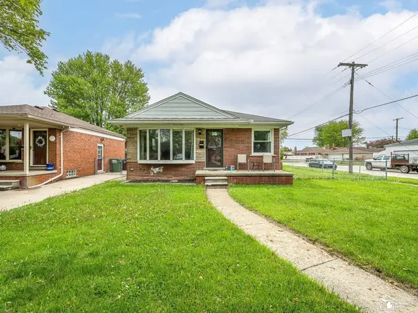 15351 Richmond ST, Southgate, MI 48195