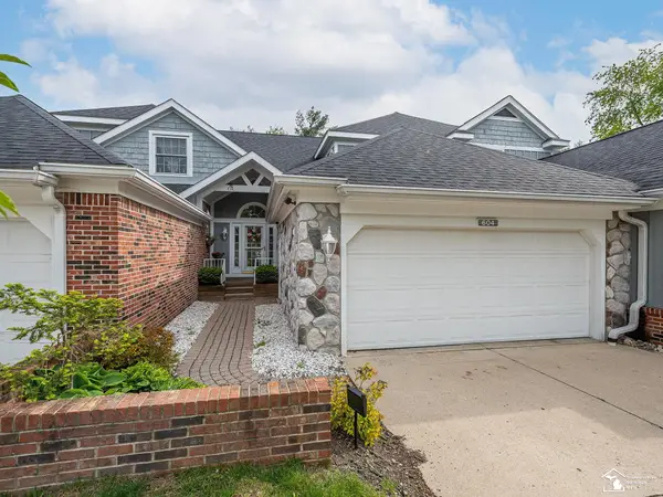 604 Meadowlands CT, Monroe, MI 48161