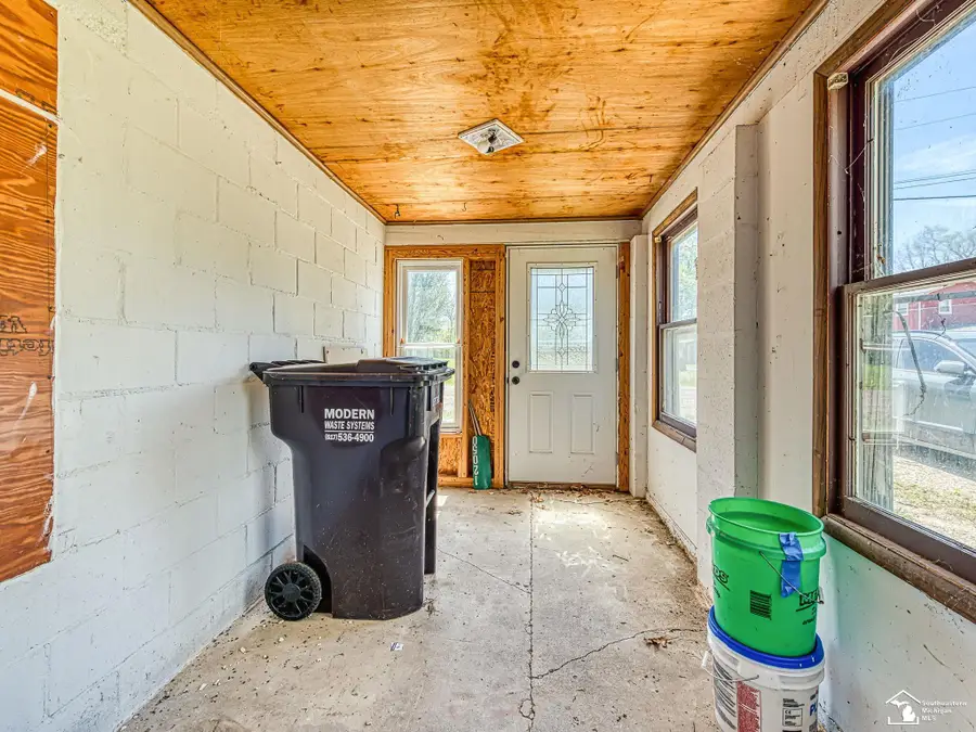 12050 Elmdale DR, Manchester, MI 48158 - #3