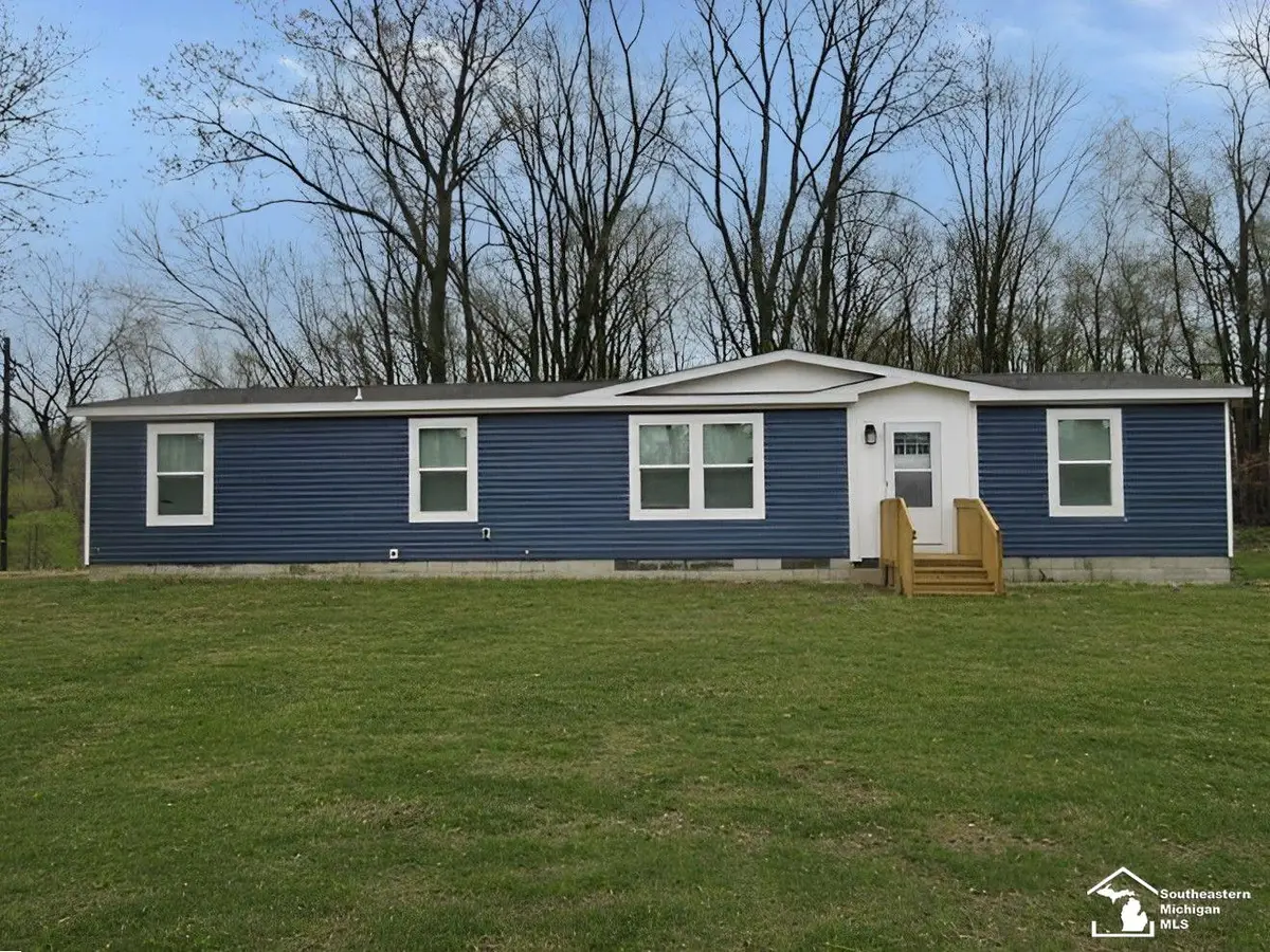 8575 N Rollin Hwy HWY, Addison, MI 49220 - #1