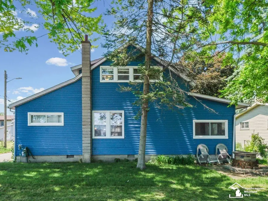 4346 4th ST, Luna Pier, MI 48157 - #2