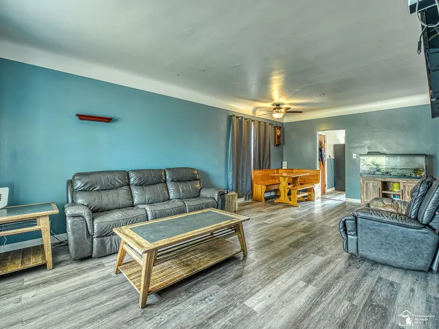 6657 Westpoint ST, Taylor, MI 48180 - #3