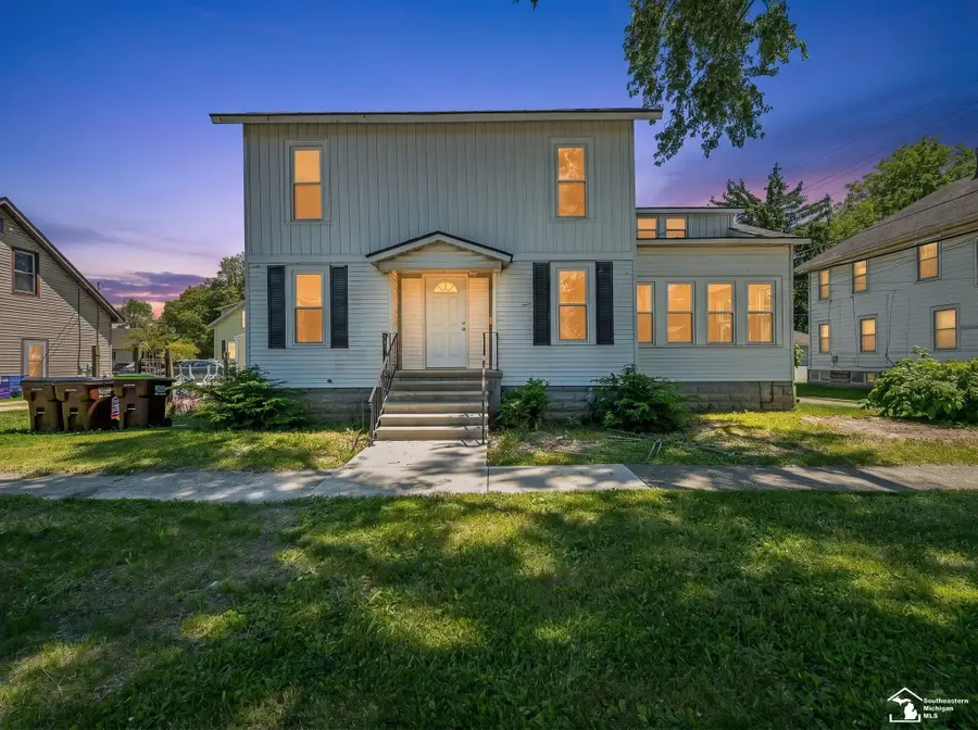 511 Wadsworth ST, Monroe, MI 48161 - #2