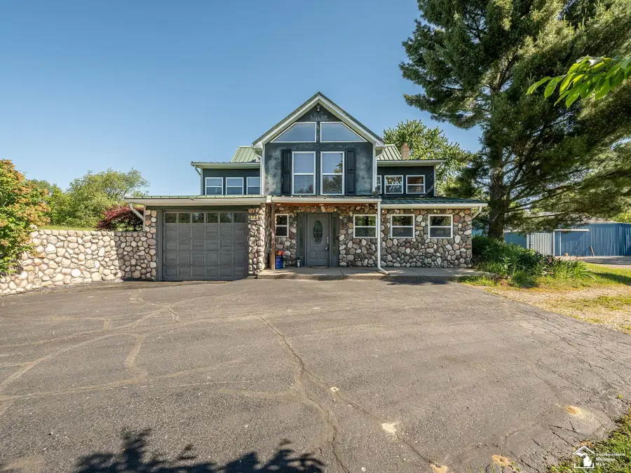 123 S Freer RD, Chelsea, MI 48118 - #3