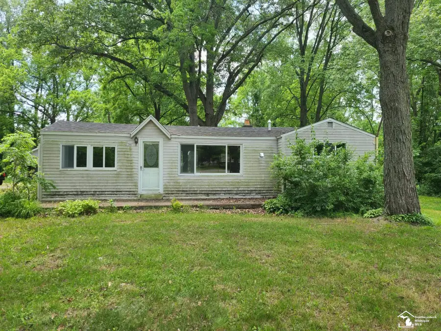 2807 W Smith RD, Lambertville, MI 48144 - #2