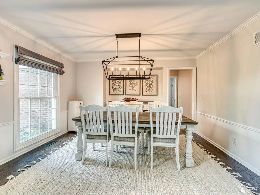 816 Regents Park DR, Monroe, MI 48161 - #3