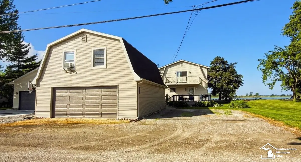 6270 Brancheau RD, Newport, MI 48166 - #1
